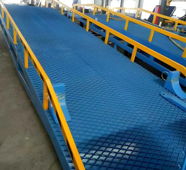 高平移动式液压登车桥